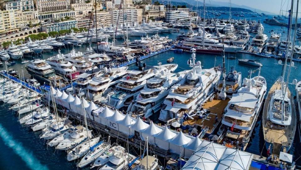 Plein Coeur De Monaco, A 300 Metres A Pied Du Port De Monaco, 4 Pieces Dans Des Escaliers Vue Mer Exceptionnelle Kültér fotó
